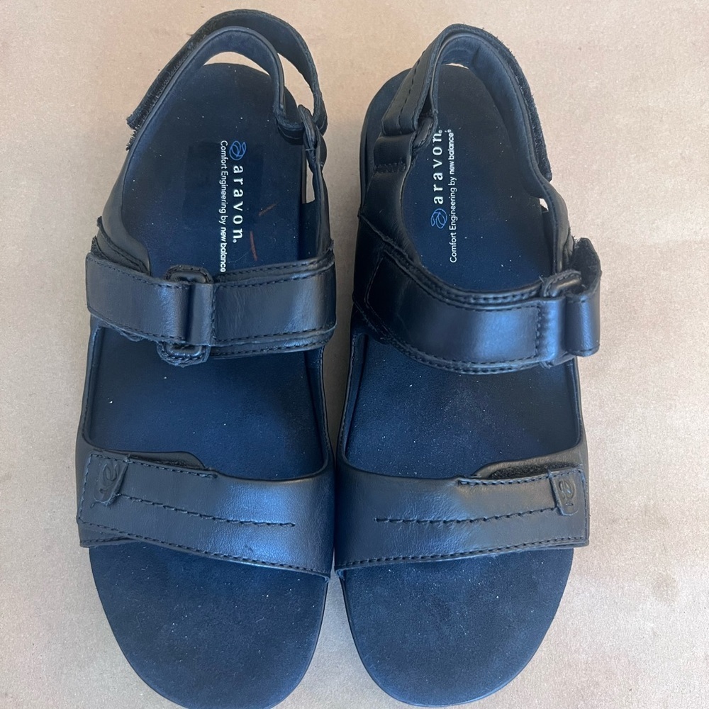 Aravon Black Genuine Leather Katy Platform Strappy Sandals Women’s Size US 11 D